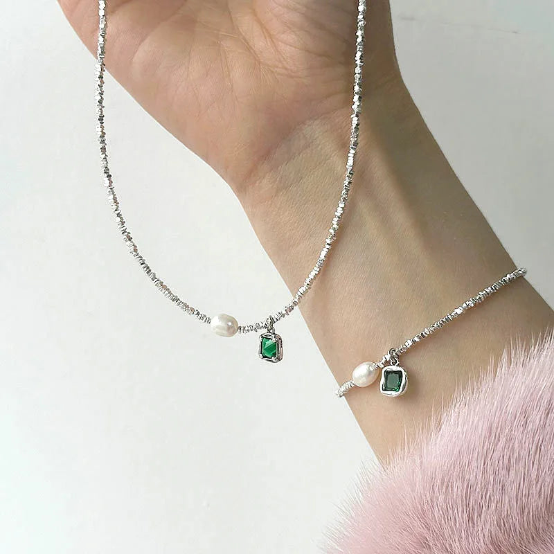 Emerald Green Necklace Versatile Collar